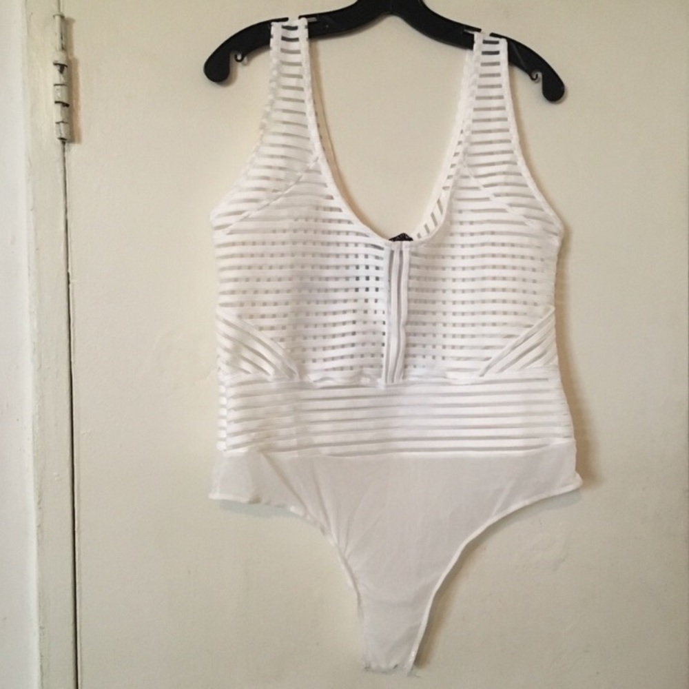 White mesh rib bodysuit size XL - Picture 2 of 9
